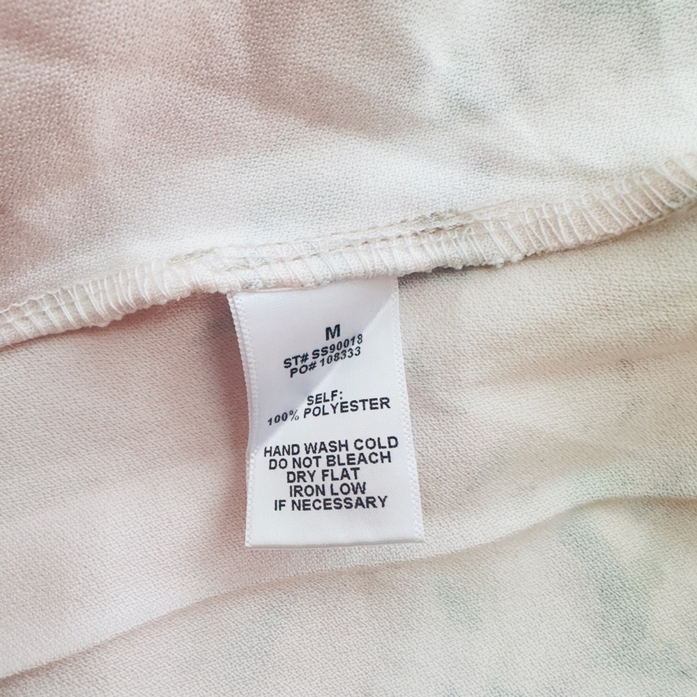 A PEACH ~ Light Pink Floral Pleated Skirt Side Zipper and Elastic Waistband Back - Picture 9 of 11